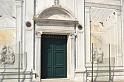 DSC_0196_Een ingangsdeur van de Scuola San Marco dat nu hospitaal is